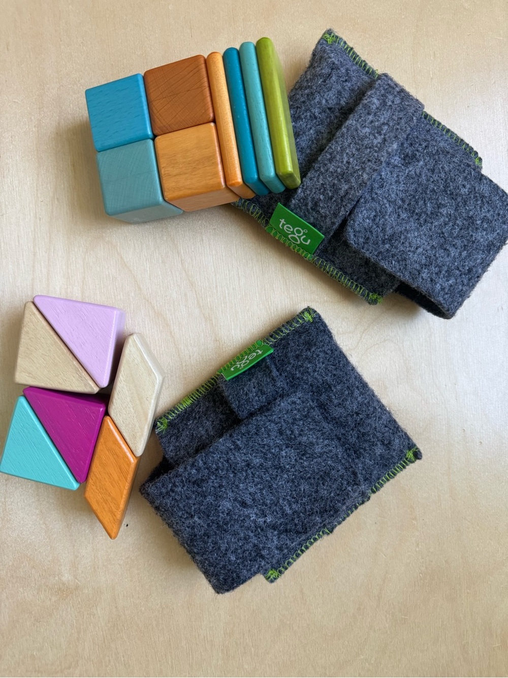 Tegu Magnetic Wooden Blocks travel Set - 2